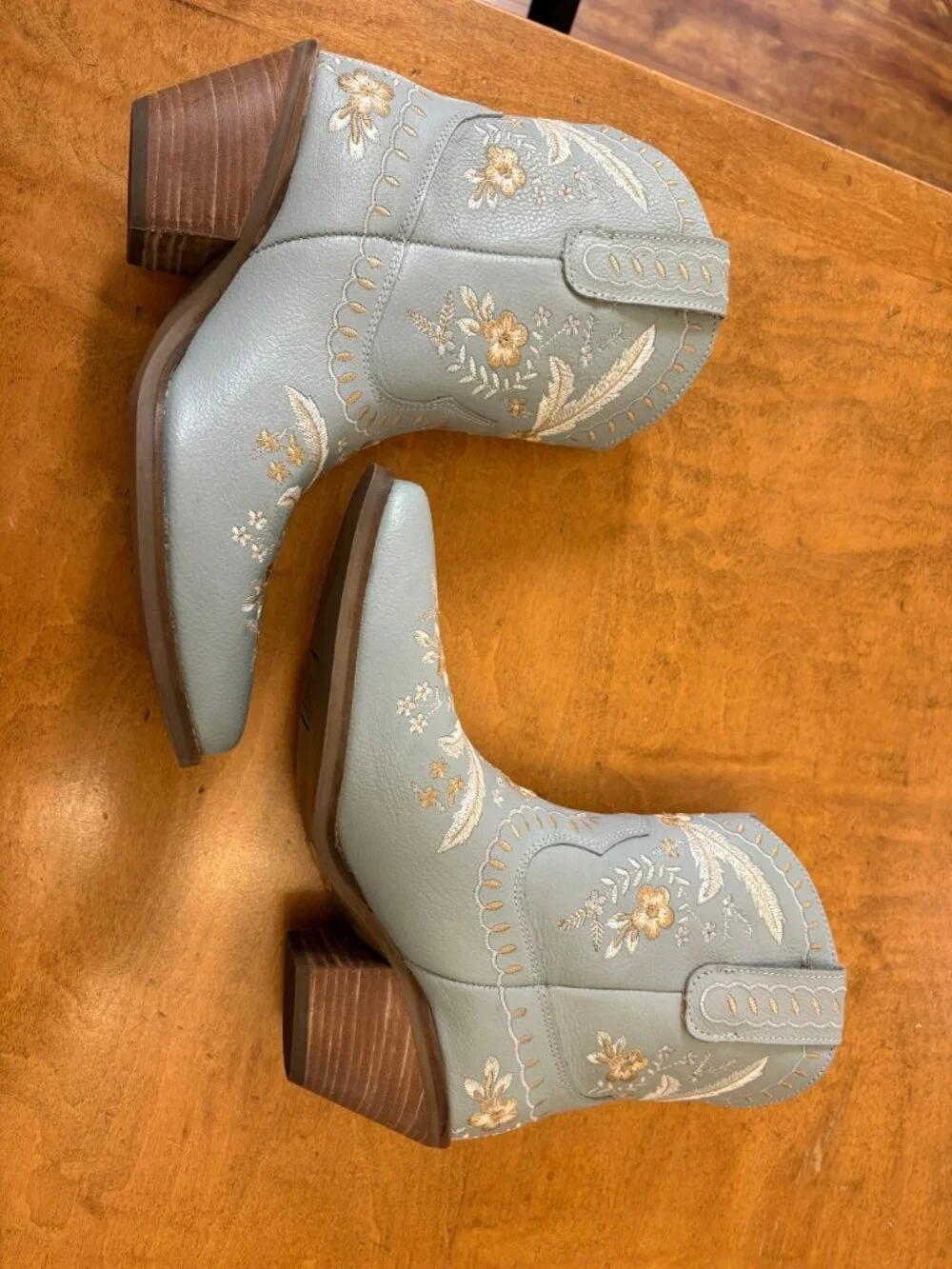Dingo light blue Embroidered Boots